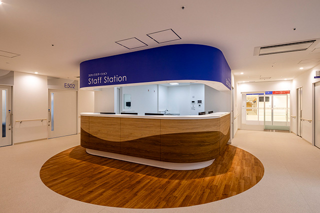 5Fスタッフステーション